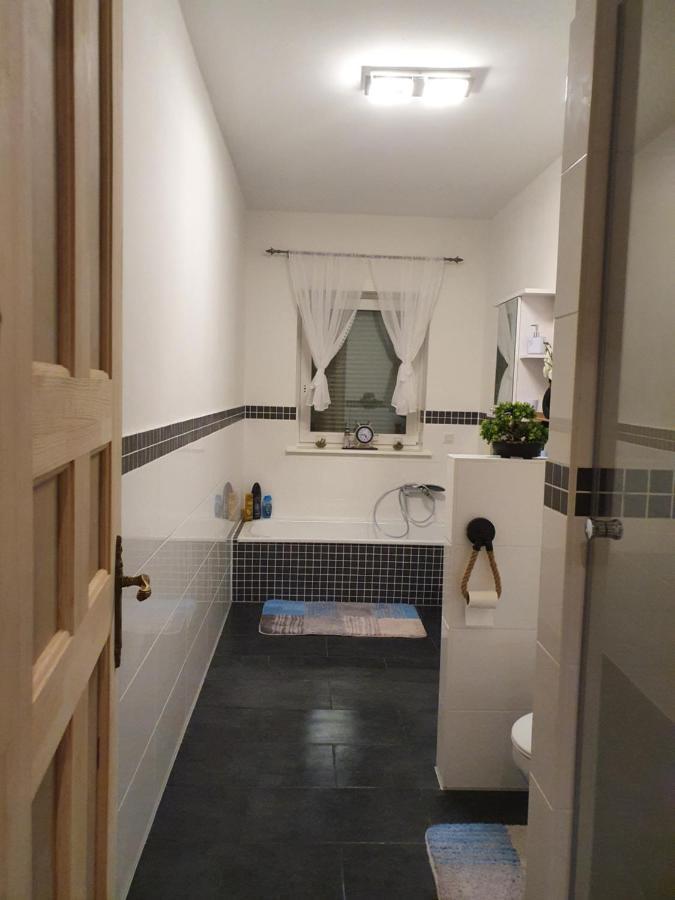 Ferienwohnung Lindenblick アーレンスフェルデ エクステリア 写真