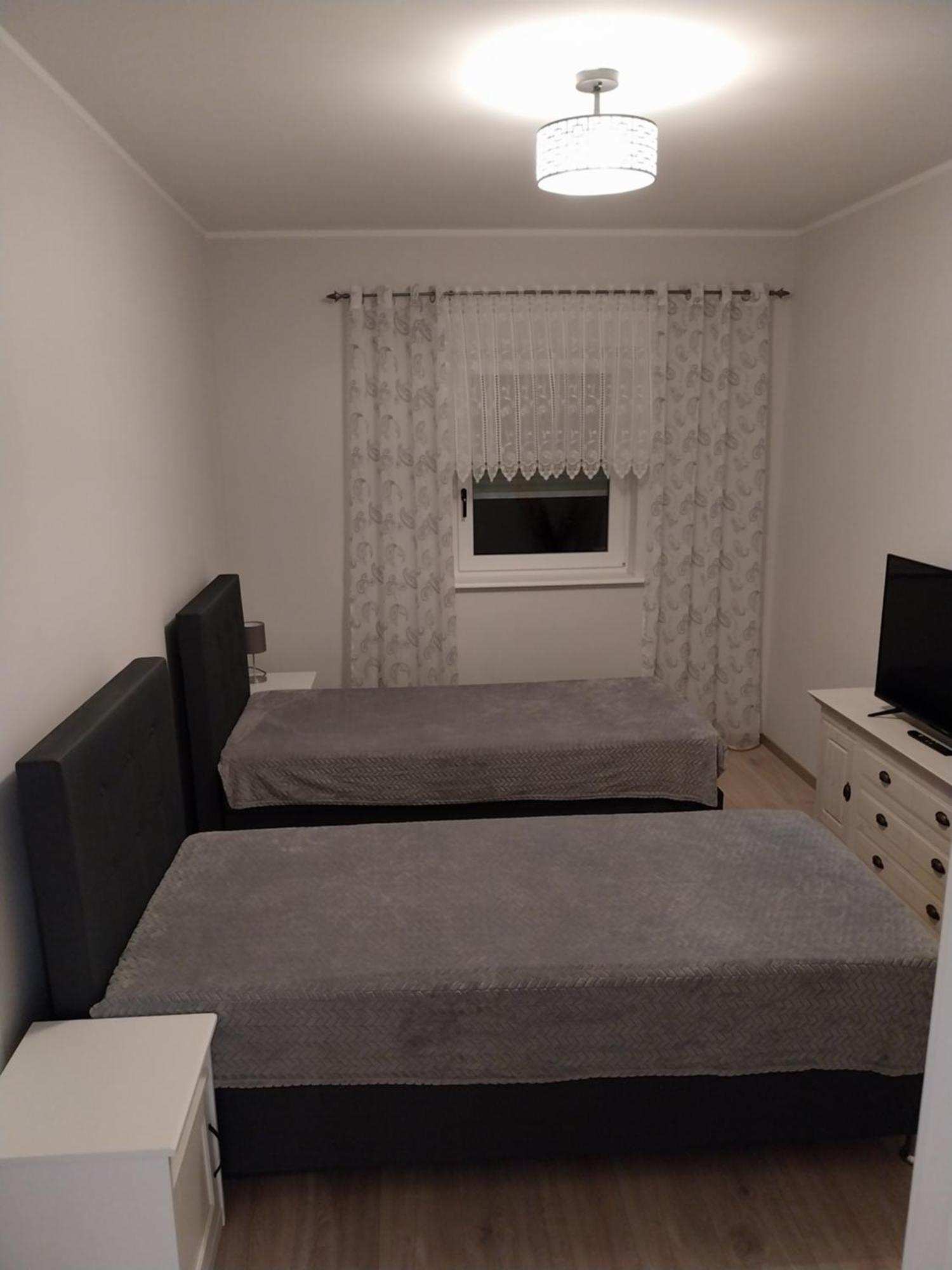 Ferienwohnung Lindenblick アーレンスフェルデ エクステリア 写真
